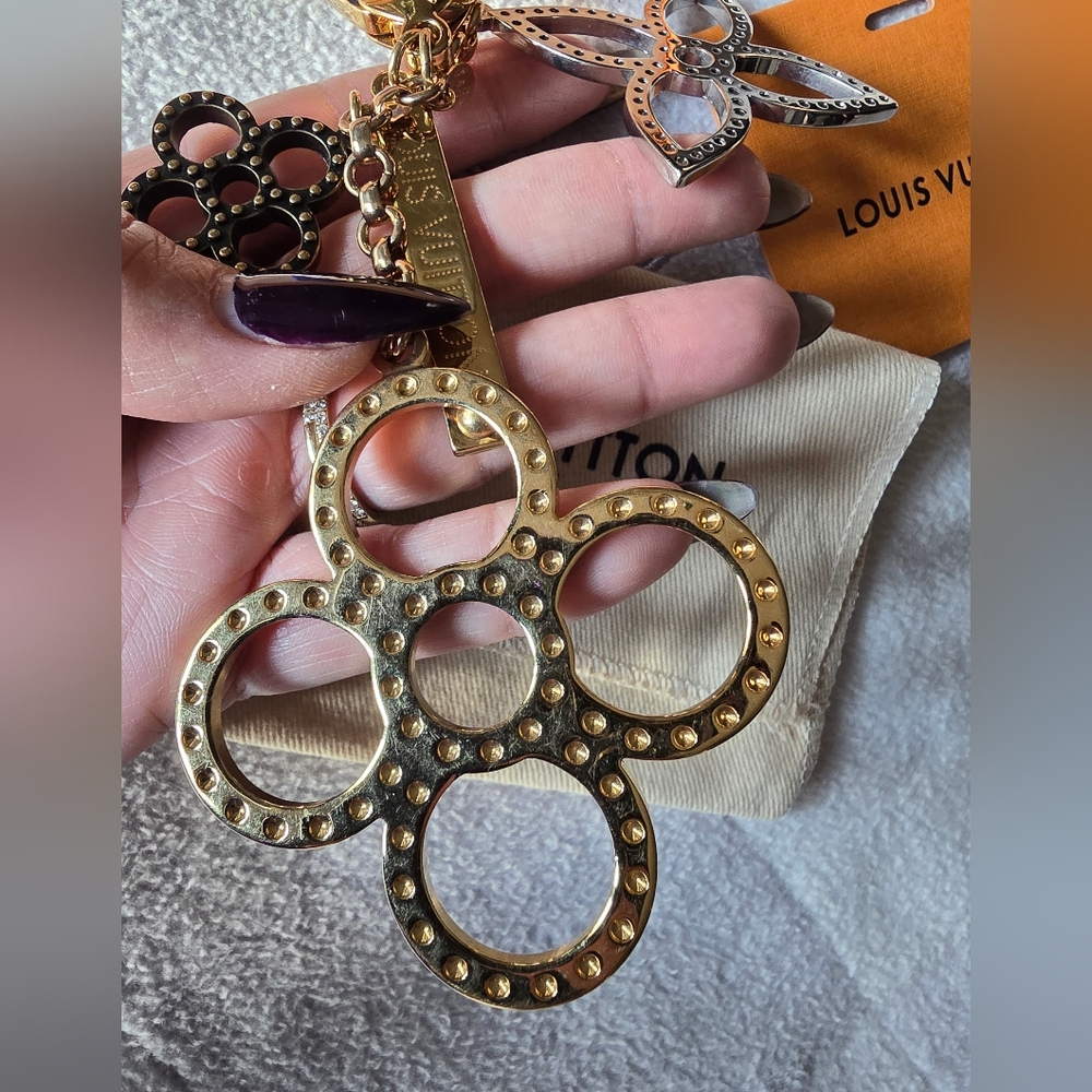 Louis Vuitton Gold and Silver Floral Keychain Or Charm